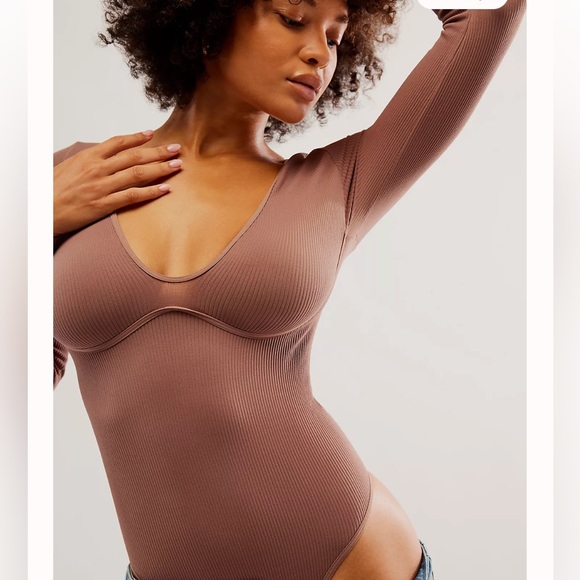 Free People Meg Seamless V Neck Bodysuit In Ash Brown. NWT!Sz XS/S & M/L - Picture 4 of 9
